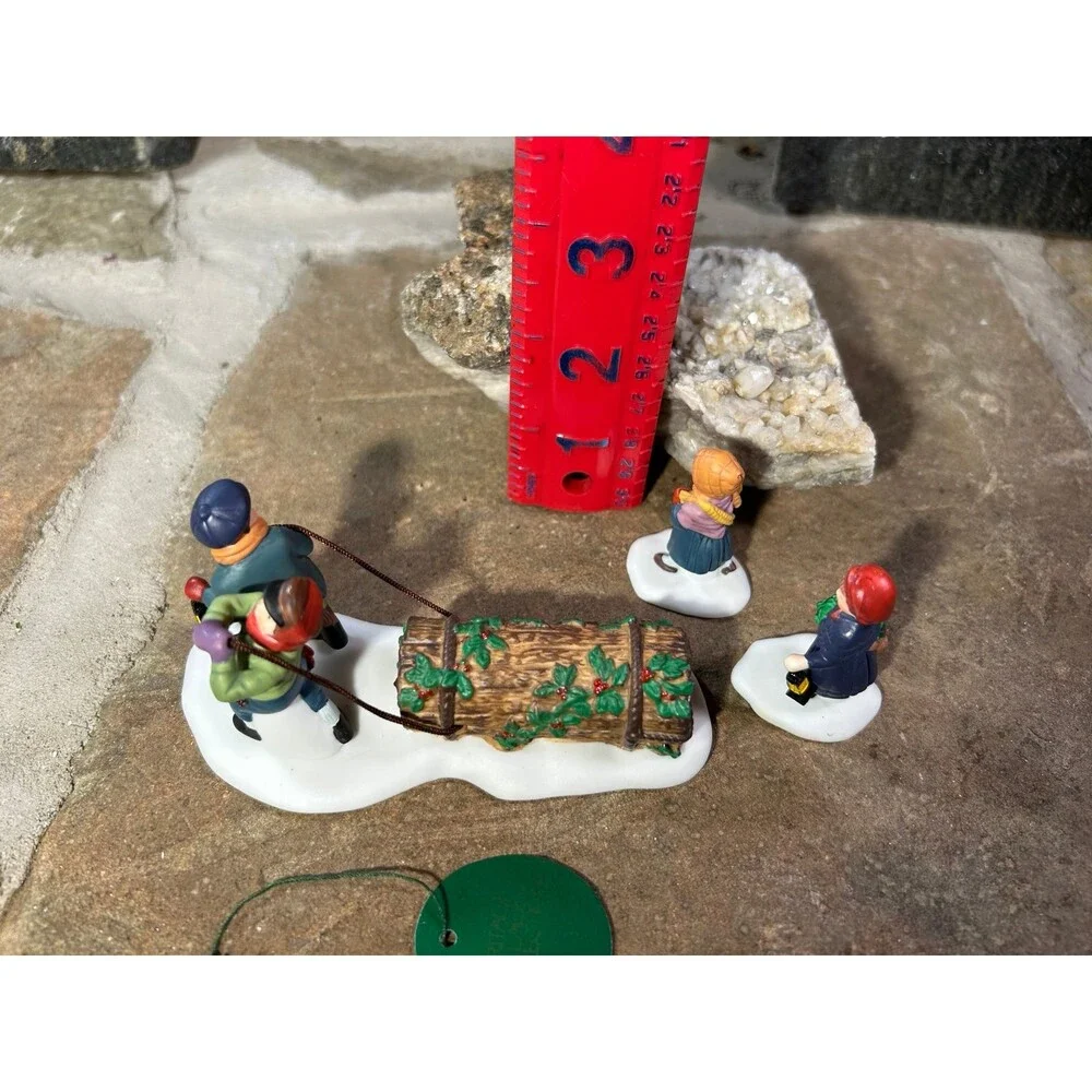 Dept 56 Bringing Home The Yule Log #5558-1 w/ box